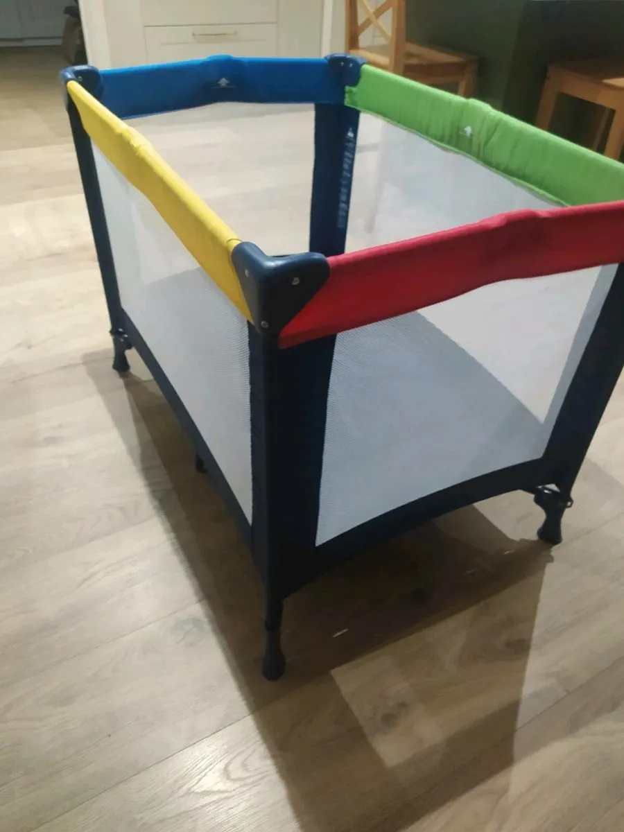 Travel cot - Image 3