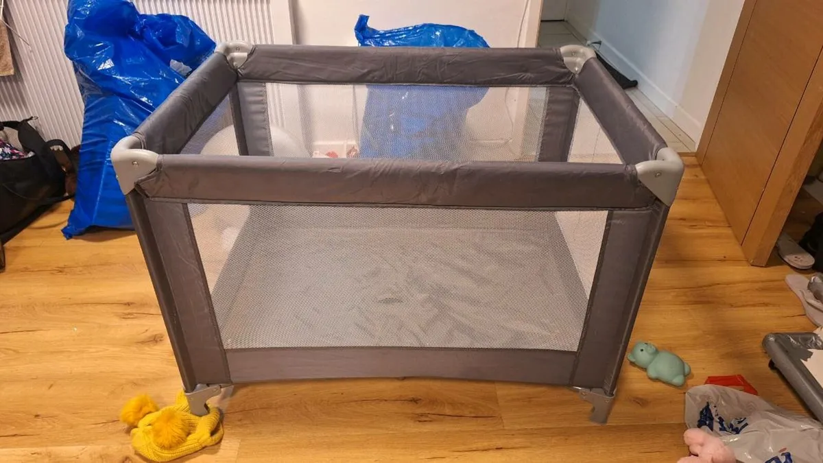 Baby Travel Pen - Image 2