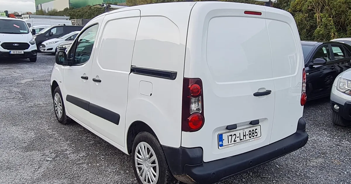 Citroen Berlingo 2017 - Image 2