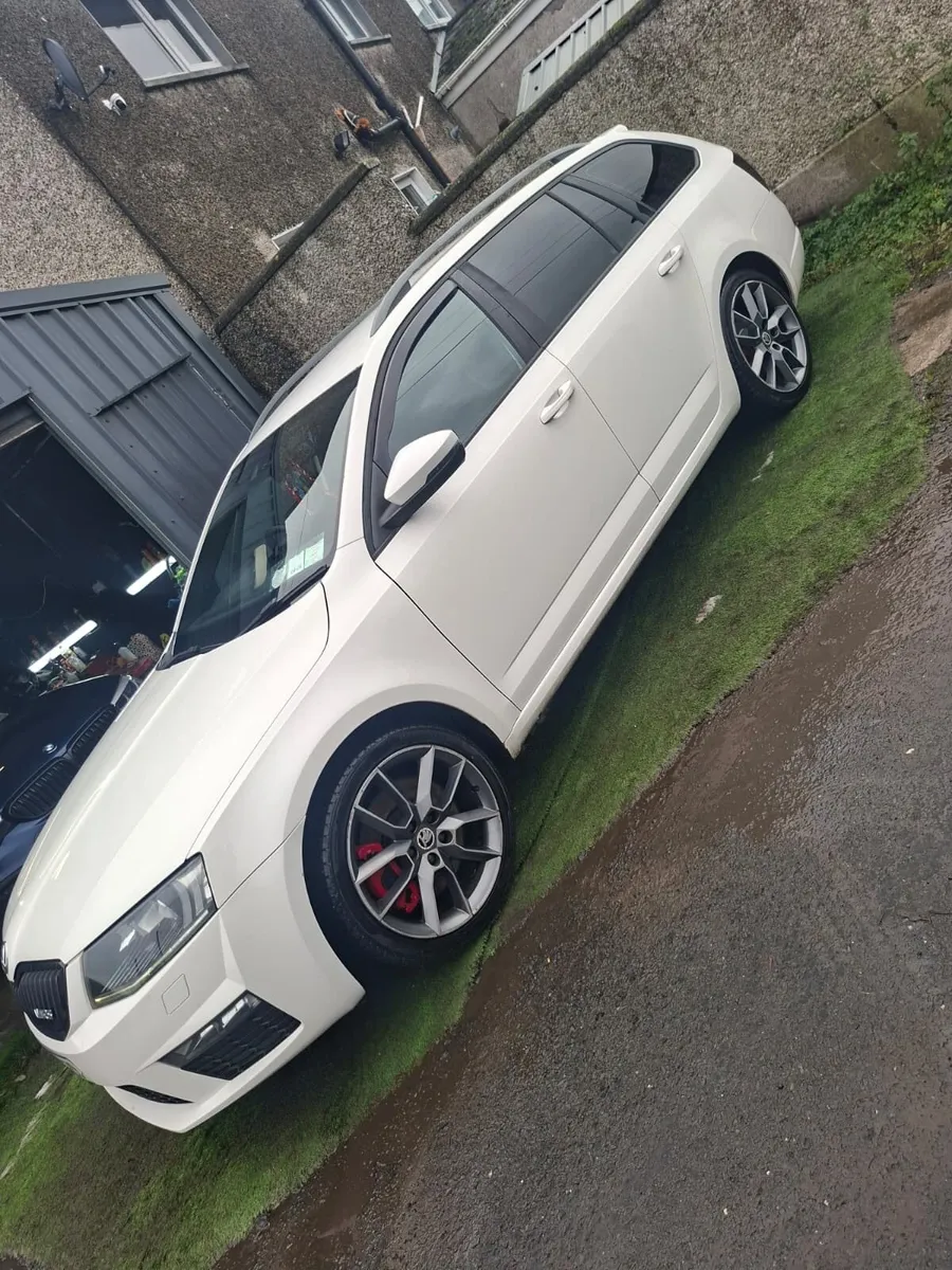 Skoda Octavia VRS - Image 1