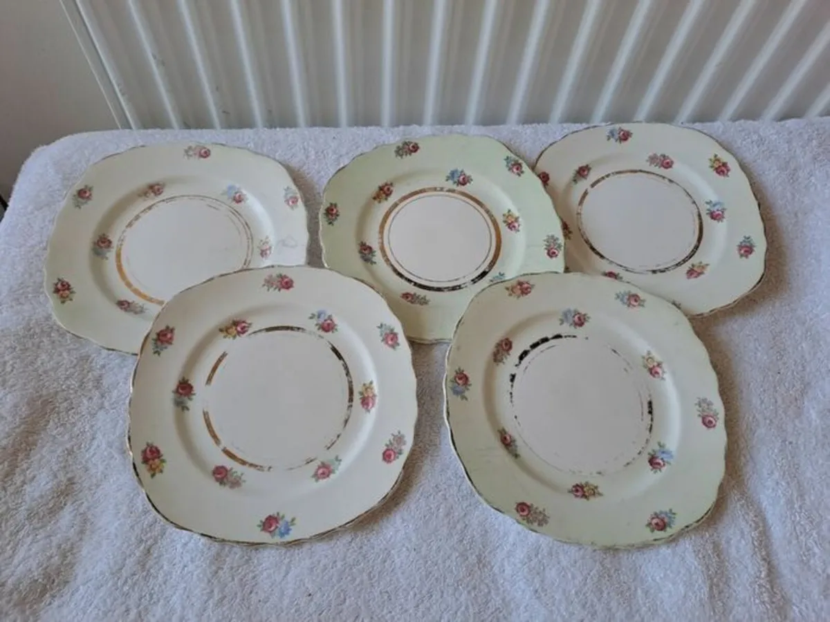 Colclough plates 1950s - Image 1