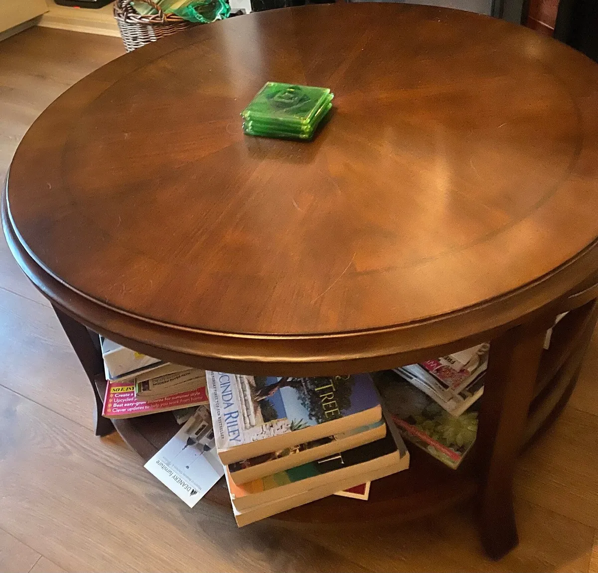 Coffee/occasional table