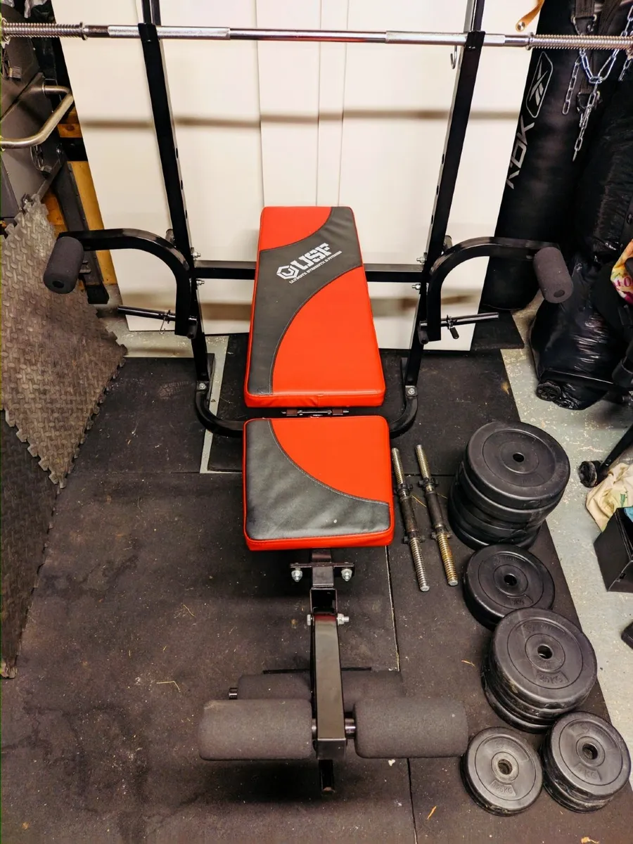 USF WEIGHT BENCH 52.5KG WEIGHTS BARBELL DUMBBELLS - Image 1