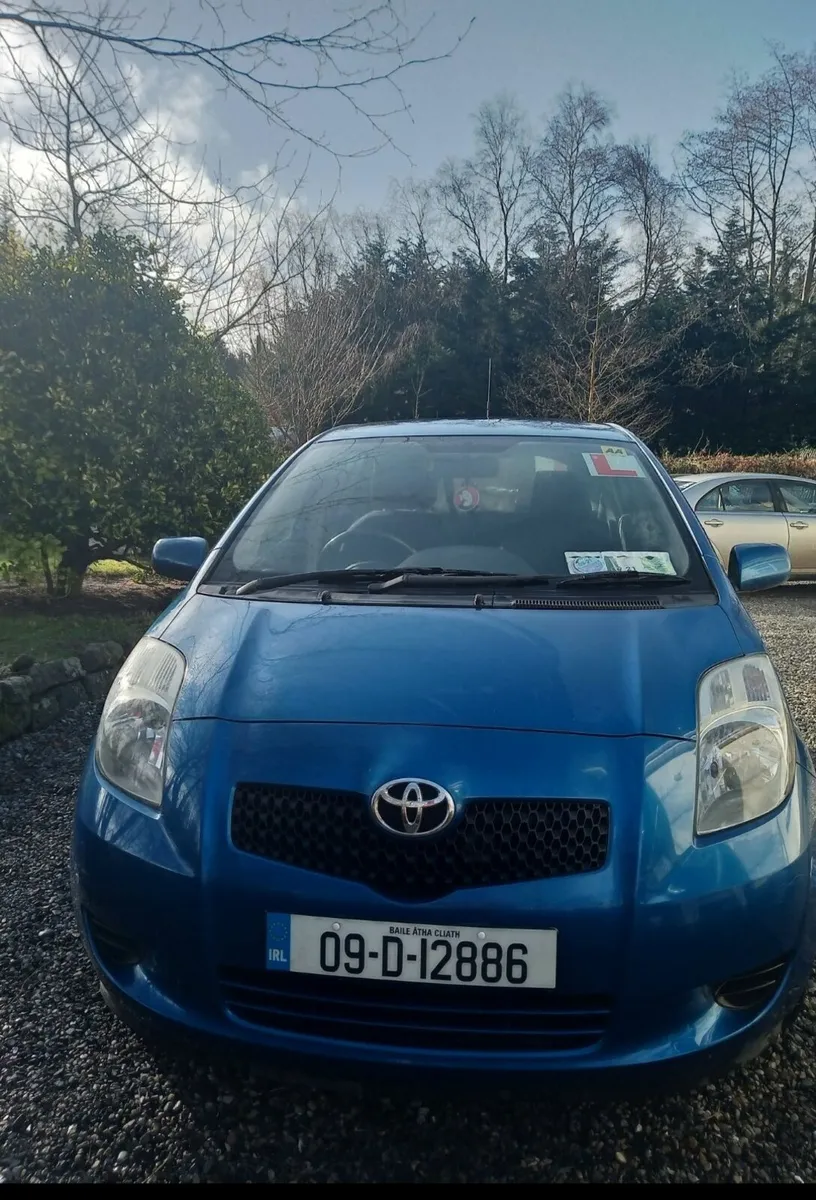 Toyota Yaris 2009 - Image 1