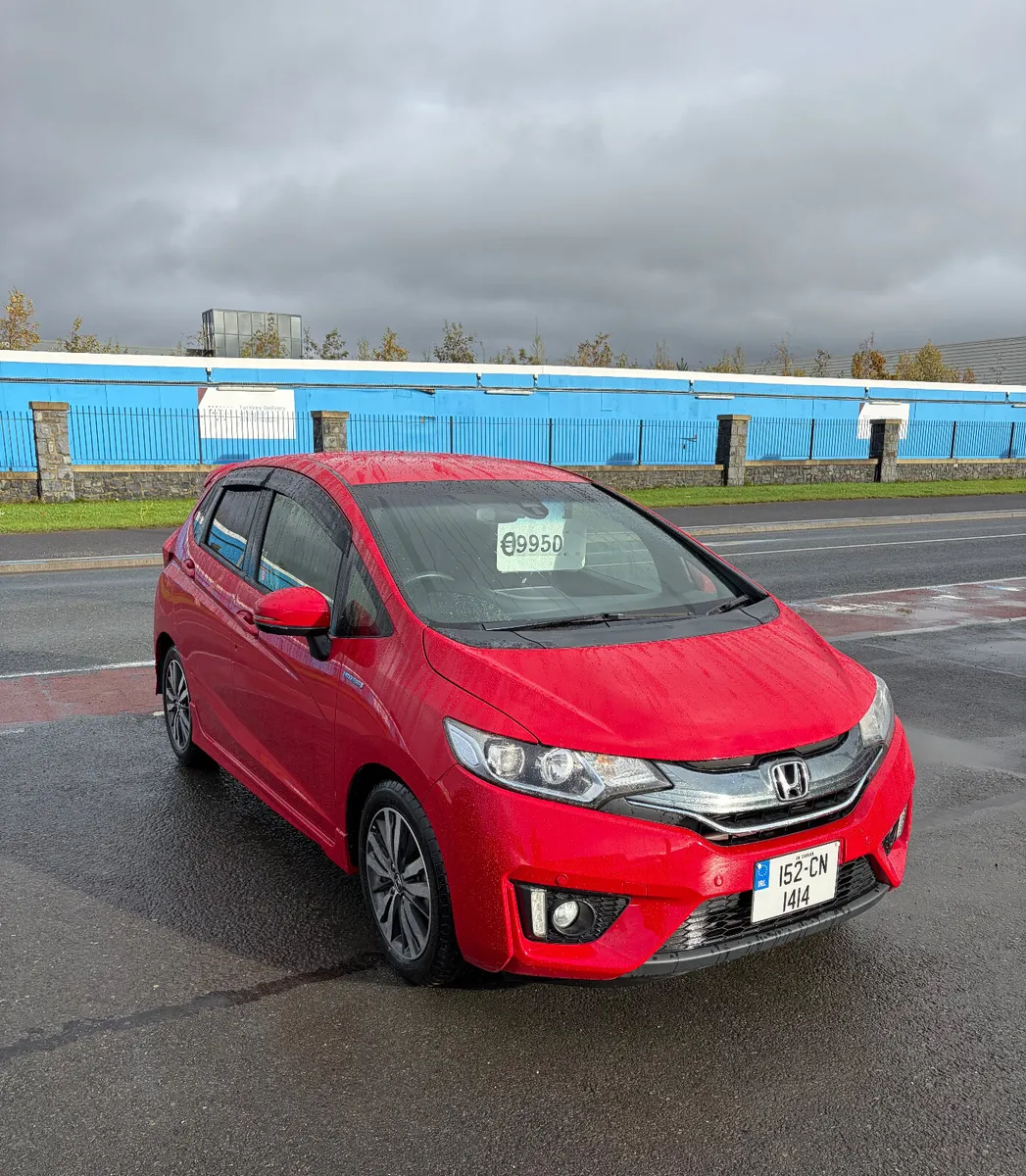 2015 Honda Fit (Jazz) 1.5 Hybrid LOW KMS HIGH SPEC - Image 2