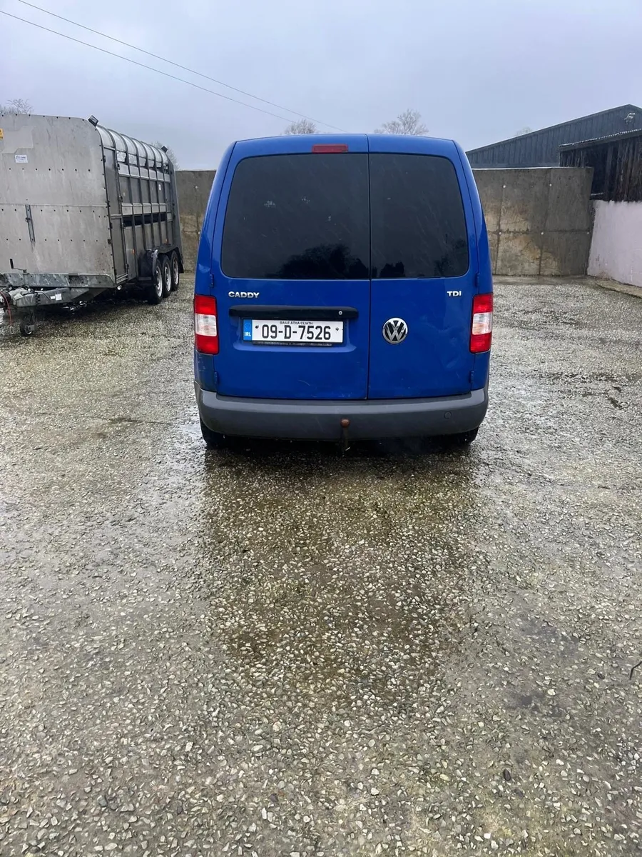 2009 Volkswagen Caddy - Image 3