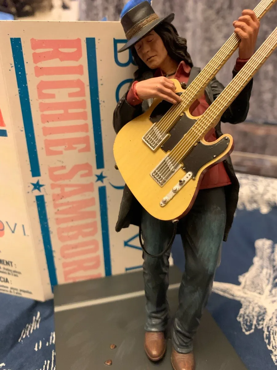 Bon Jovi  signed figure not signed - Image 4