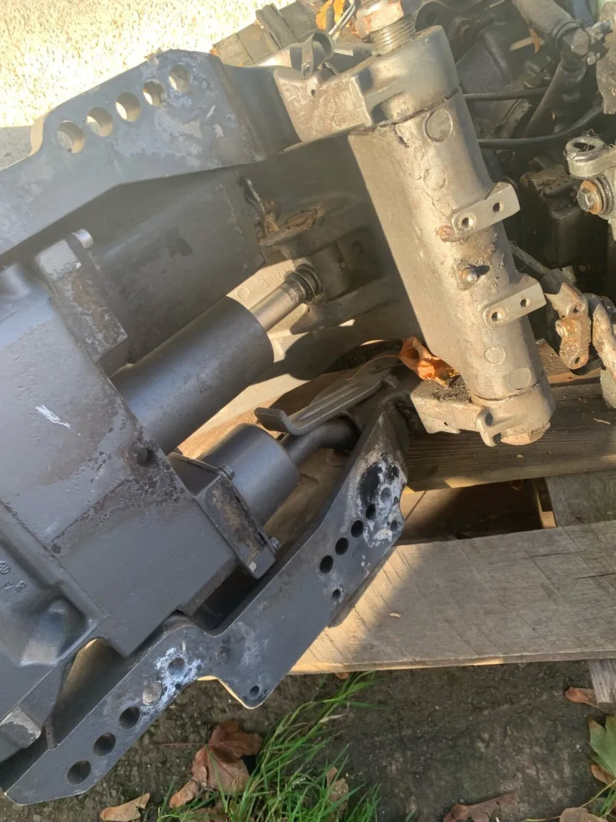 Mariner 75hp outboard parts/repair - Image 3