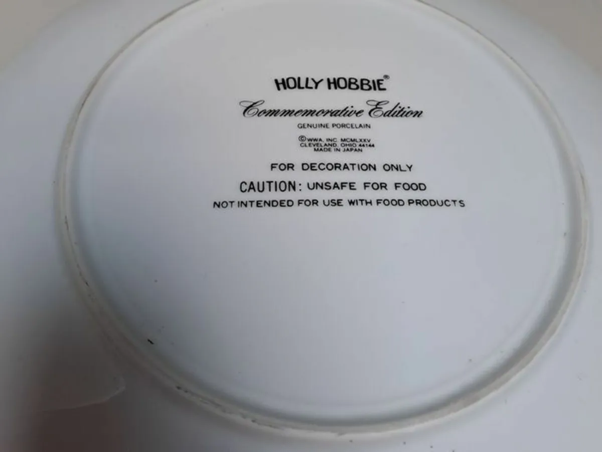 Holly Hobbie Christmas plate - Image 4