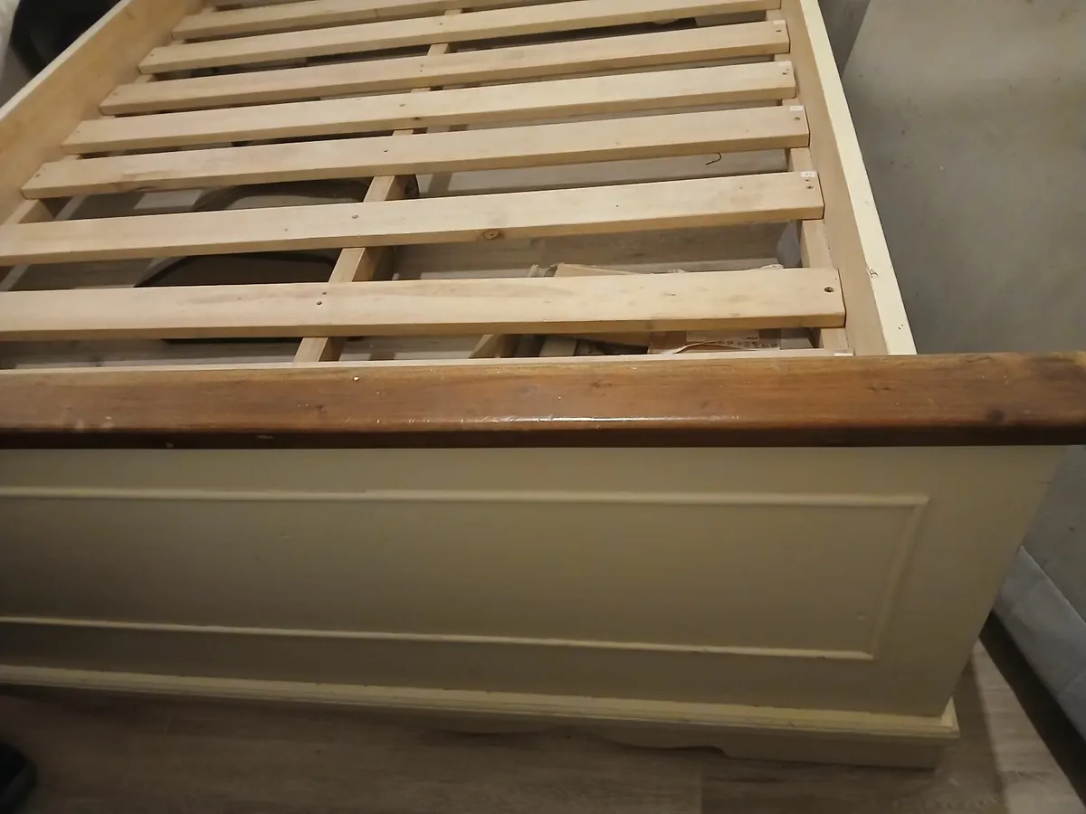 Bed 5ft king-size - Image 3