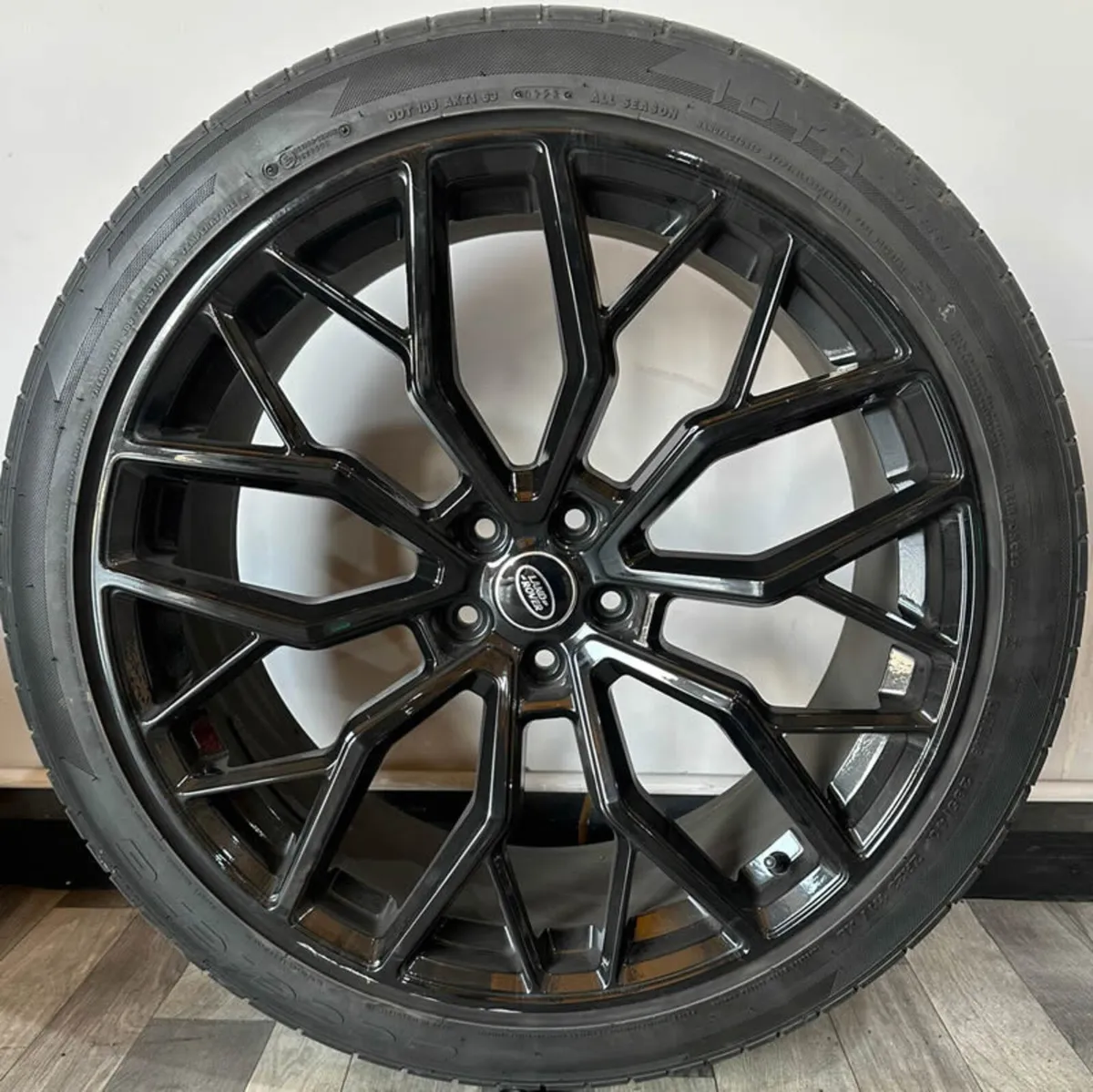 23" Uni C4 Alloys & Tyres For Land Rover Sport, De - Image 4
