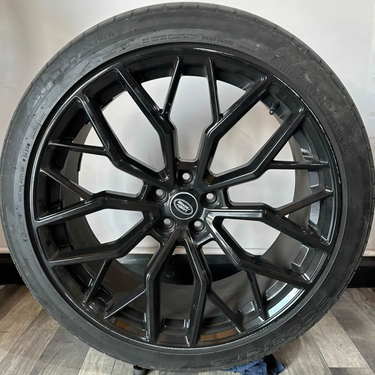 23" Uni C4 Alloys & Tyres For Land Rover Sport, De - Image 2