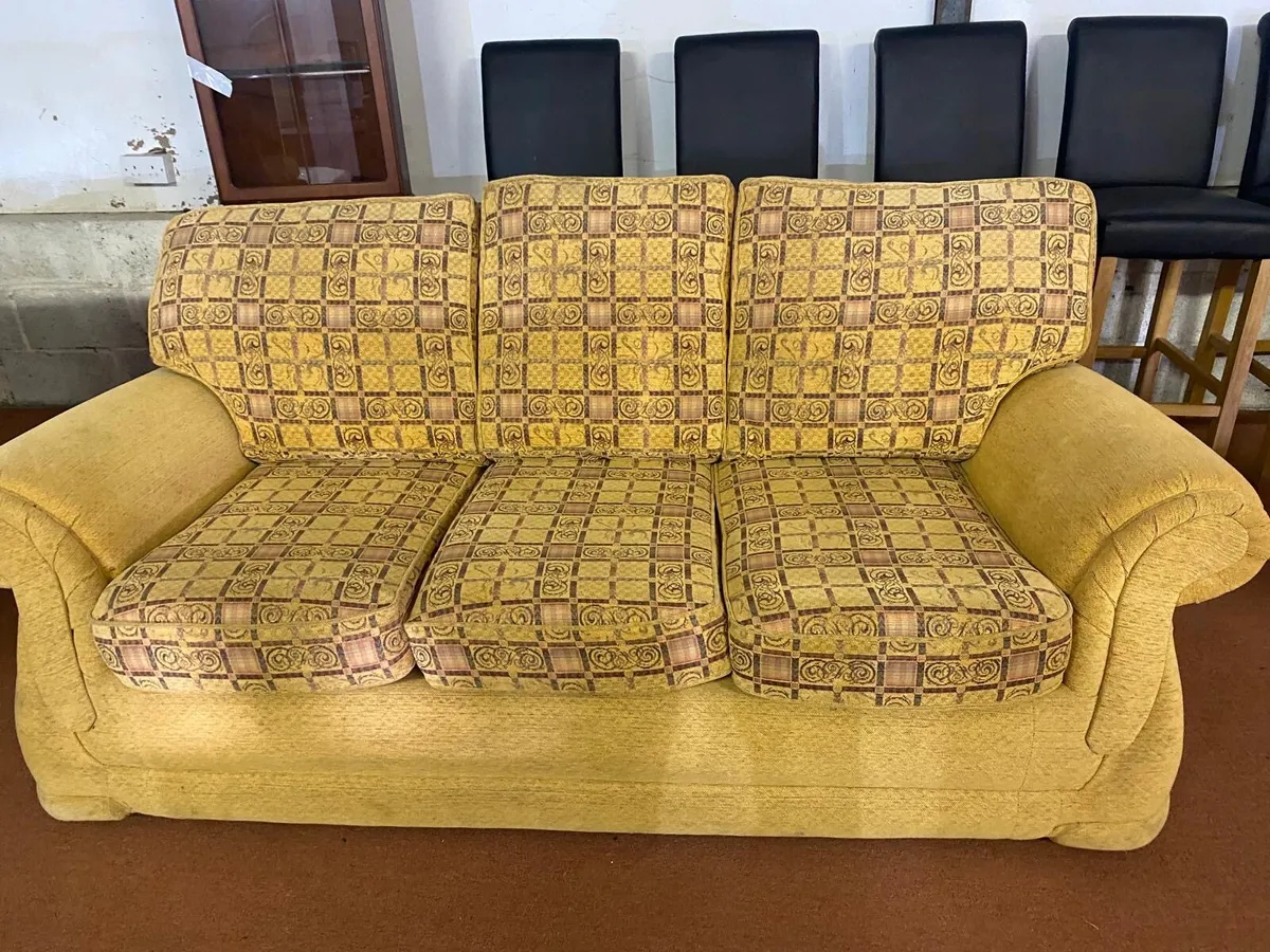 3 Seater Bed Settee - Image 1