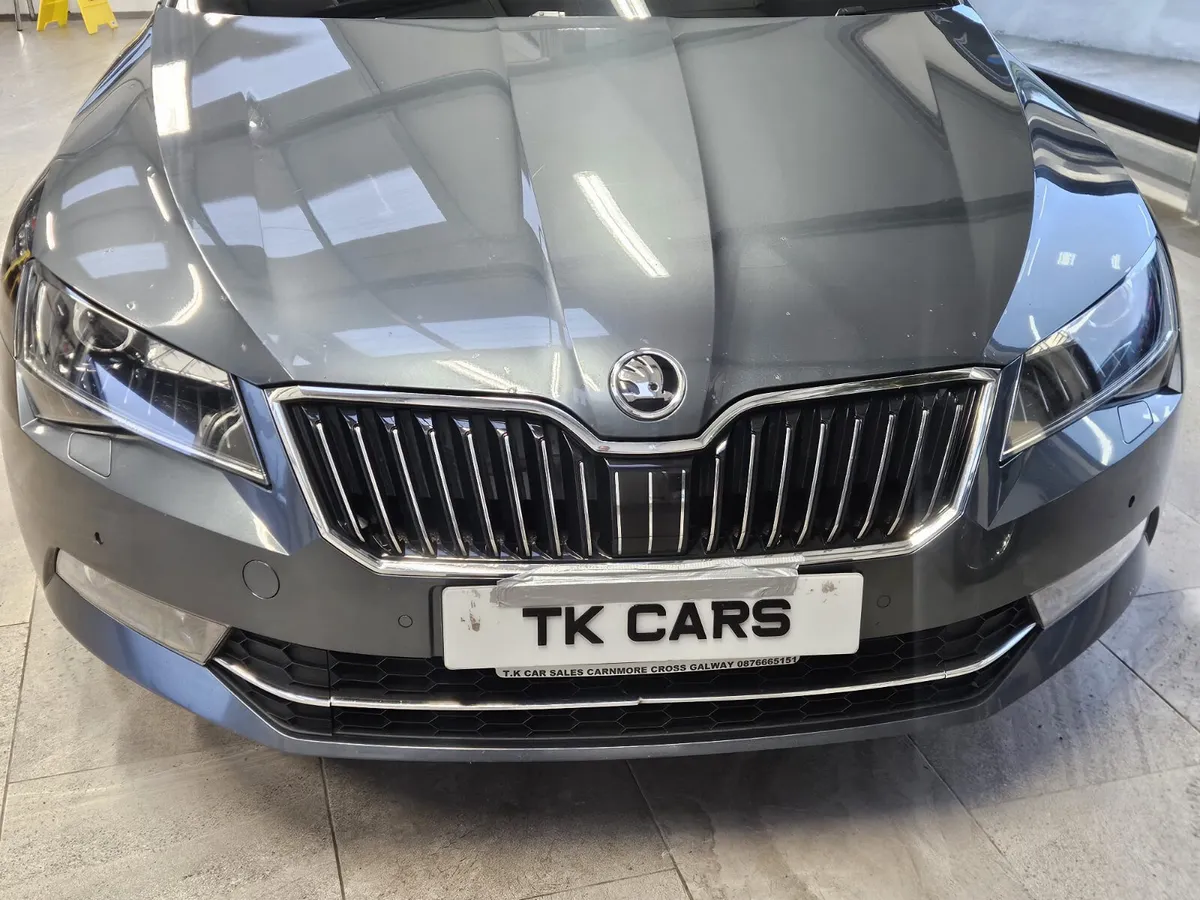 16 SKODA SUPERB ESTATE STYLE EDITION - Image 4