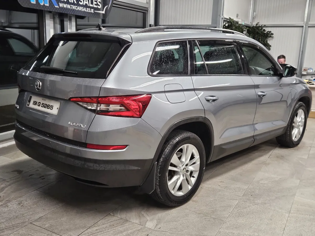 19 SKODA KODIAQ 5 SEATER AMBITION - Image 3