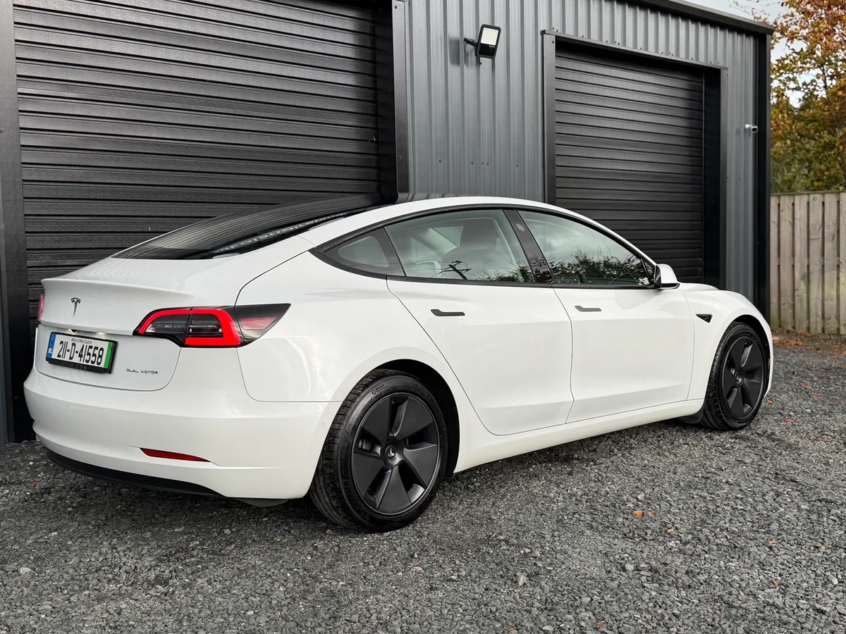 211 Tesla Model 3 Dual Motor - Image 4