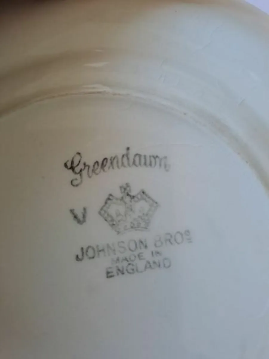 Vintage Greendawn plates - Image 3