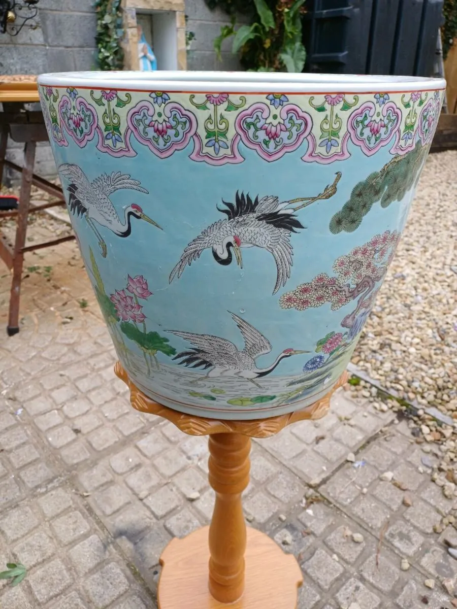 20th Century Chinese Porcelain Jardinière - Image 3