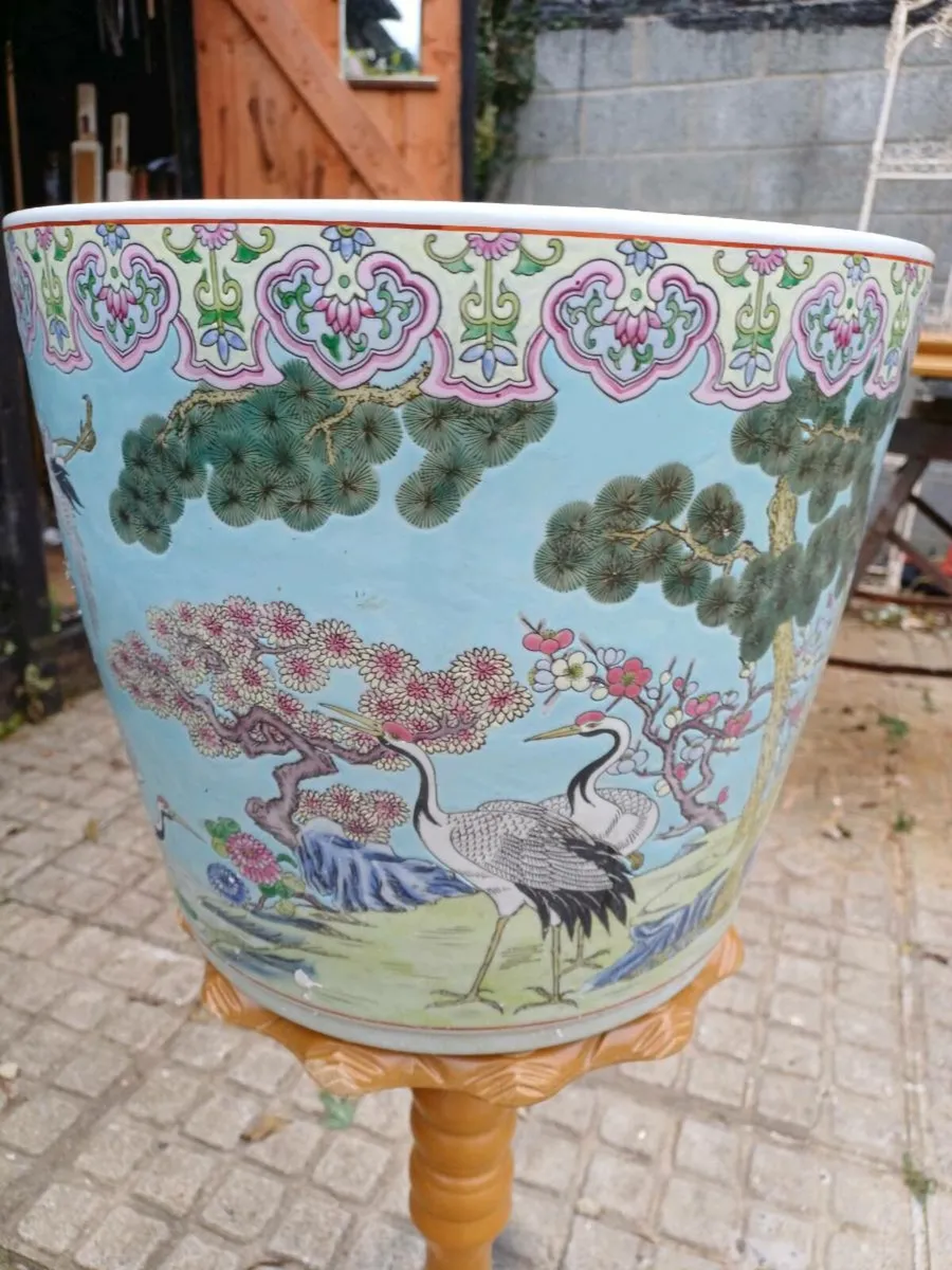 20th Century Chinese Porcelain Jardinière - Image 1