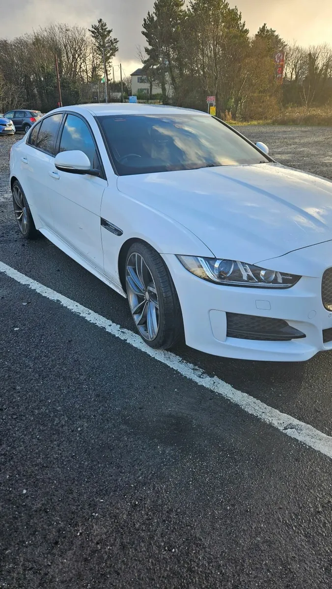 Jaguar XE 2017 - Image 2