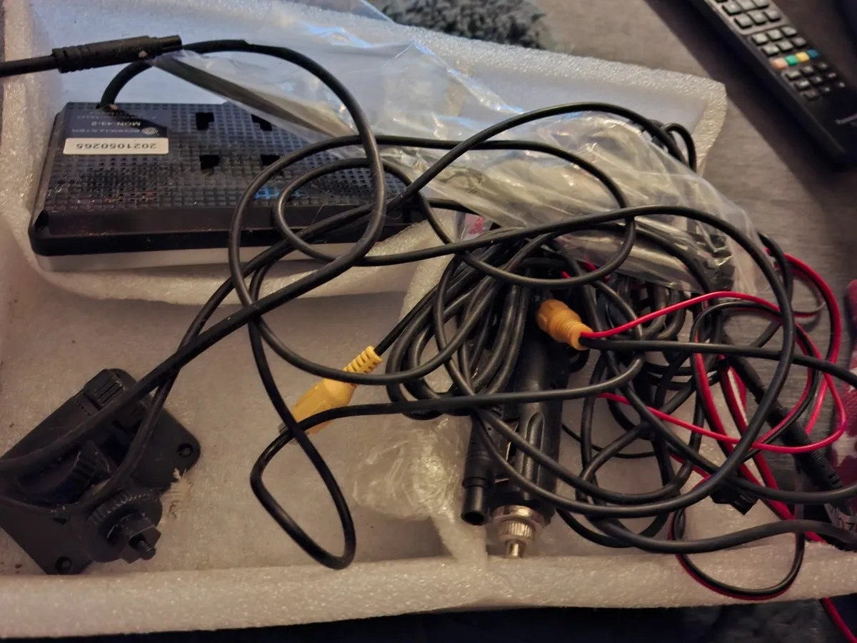 Reversing camera kit - Image 1