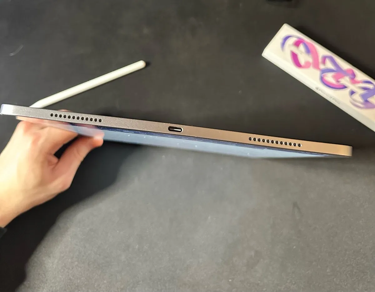 iPad Air M2 13” 256GB + Apple Pencil Pro - Image 2