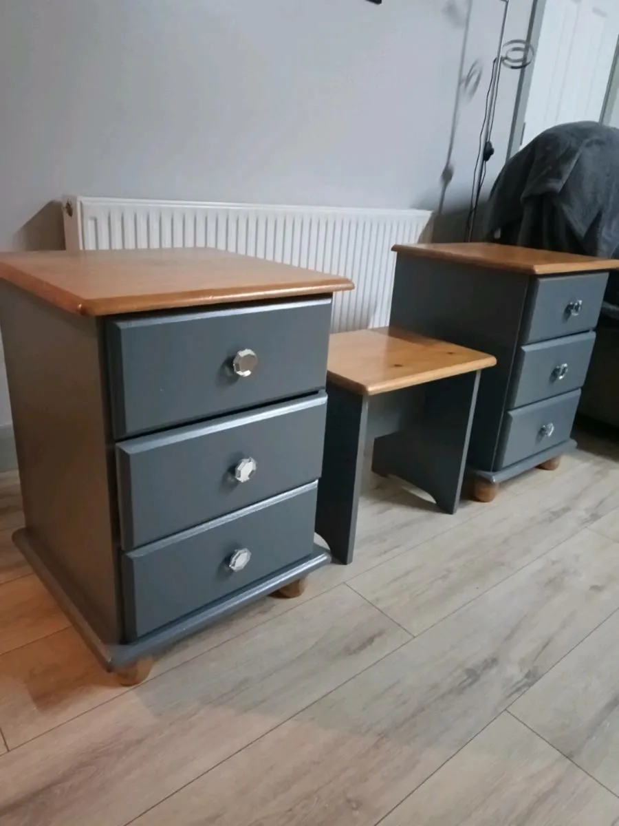 Bedside lockers - Image 2