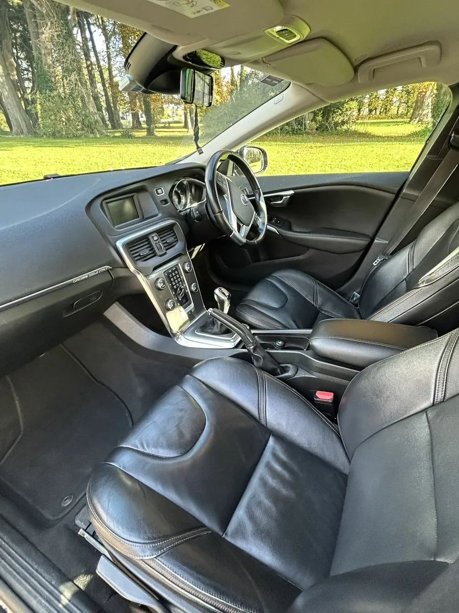 Volvo V40 2014 - Image 4