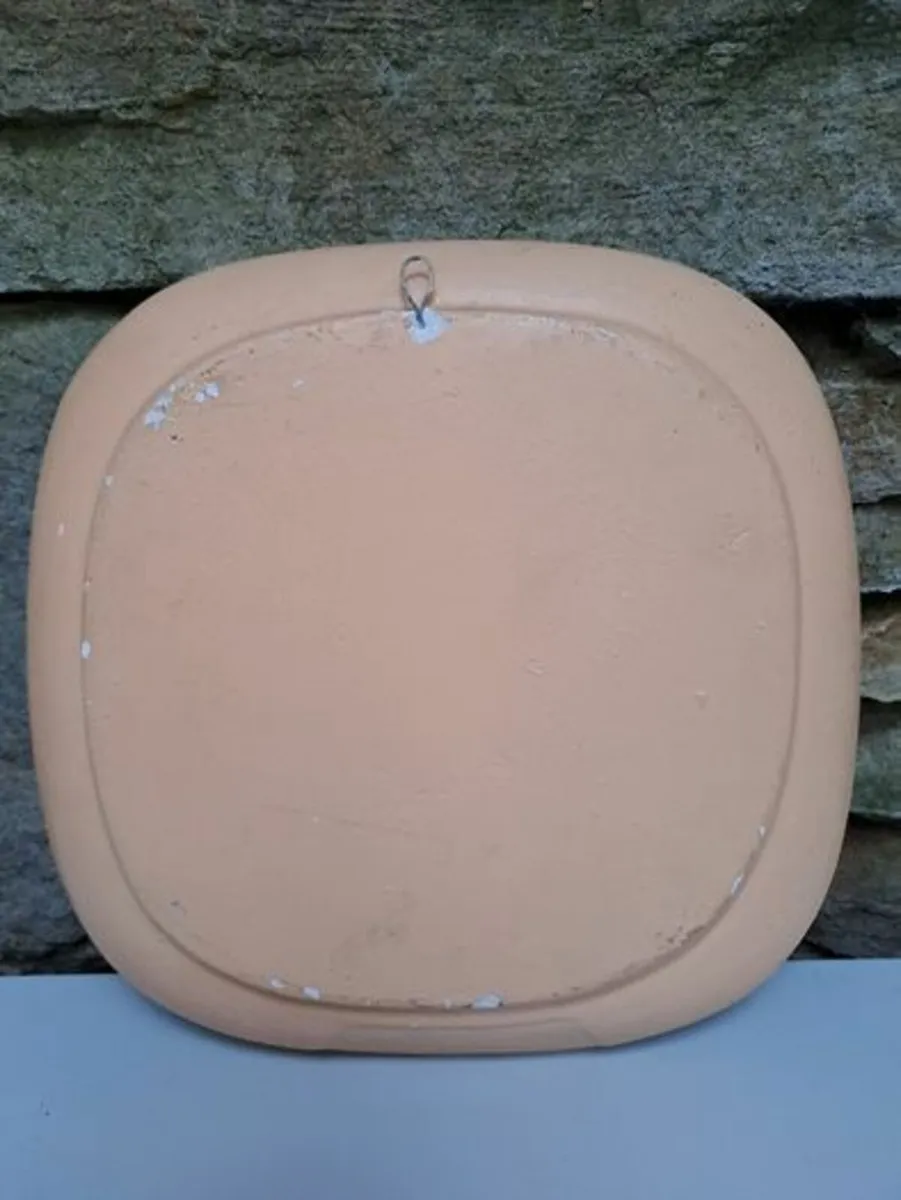 Vintage 3D wall plate Cottage by the River - Image 2