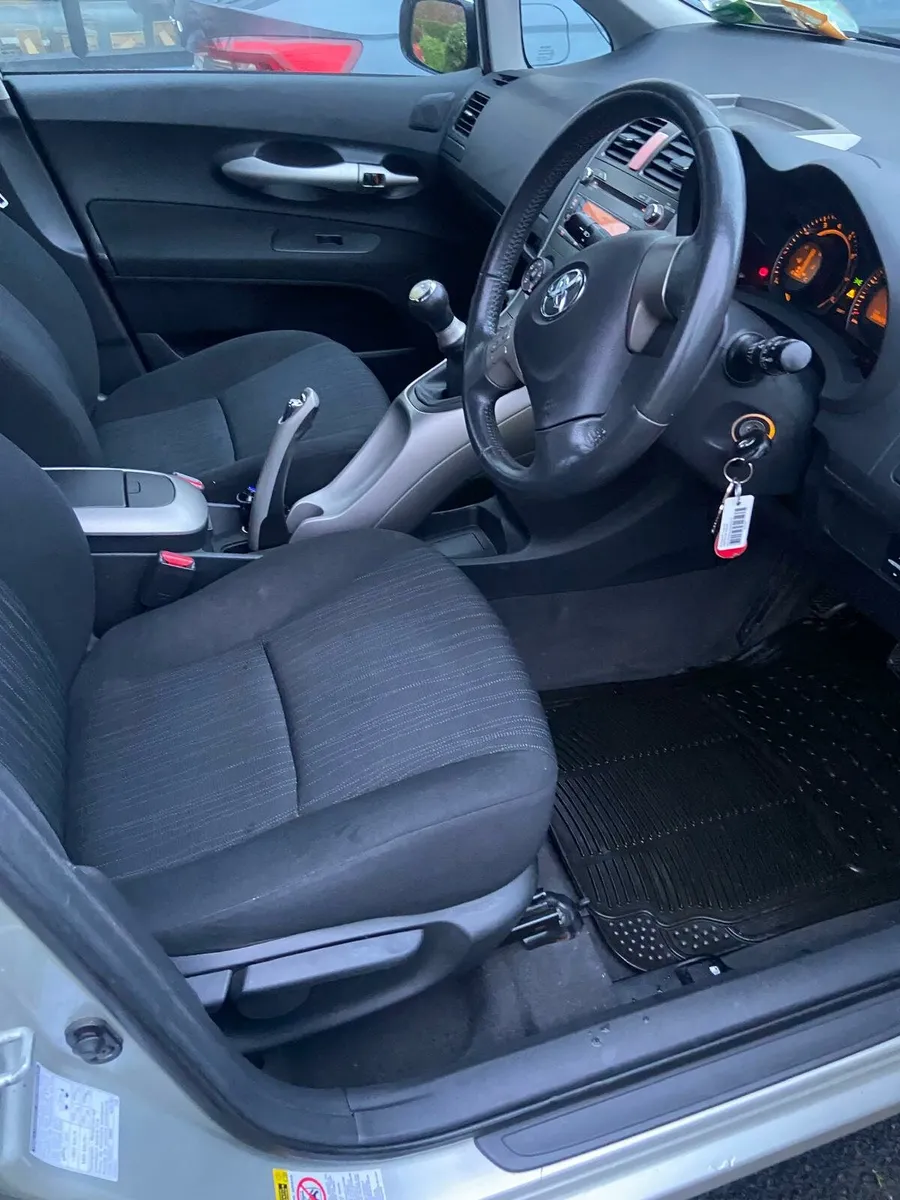 Toyota Auris - Image 3