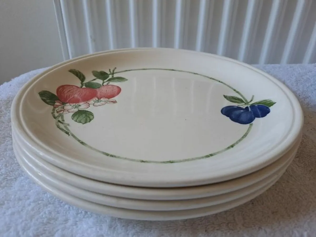 Vintage Biltons plates - Image 1