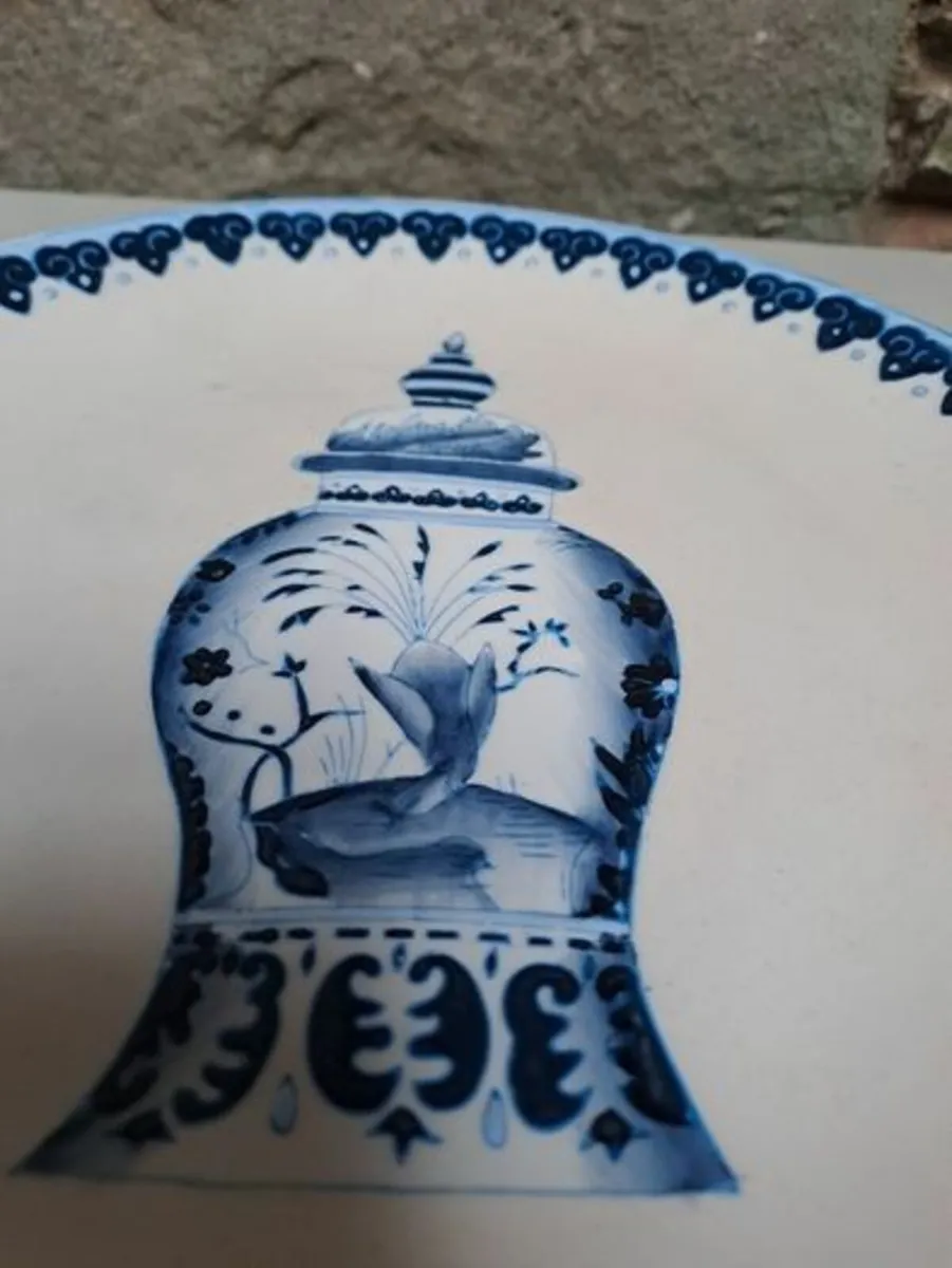 Vintage blue and white Plate Chinese - Image 4