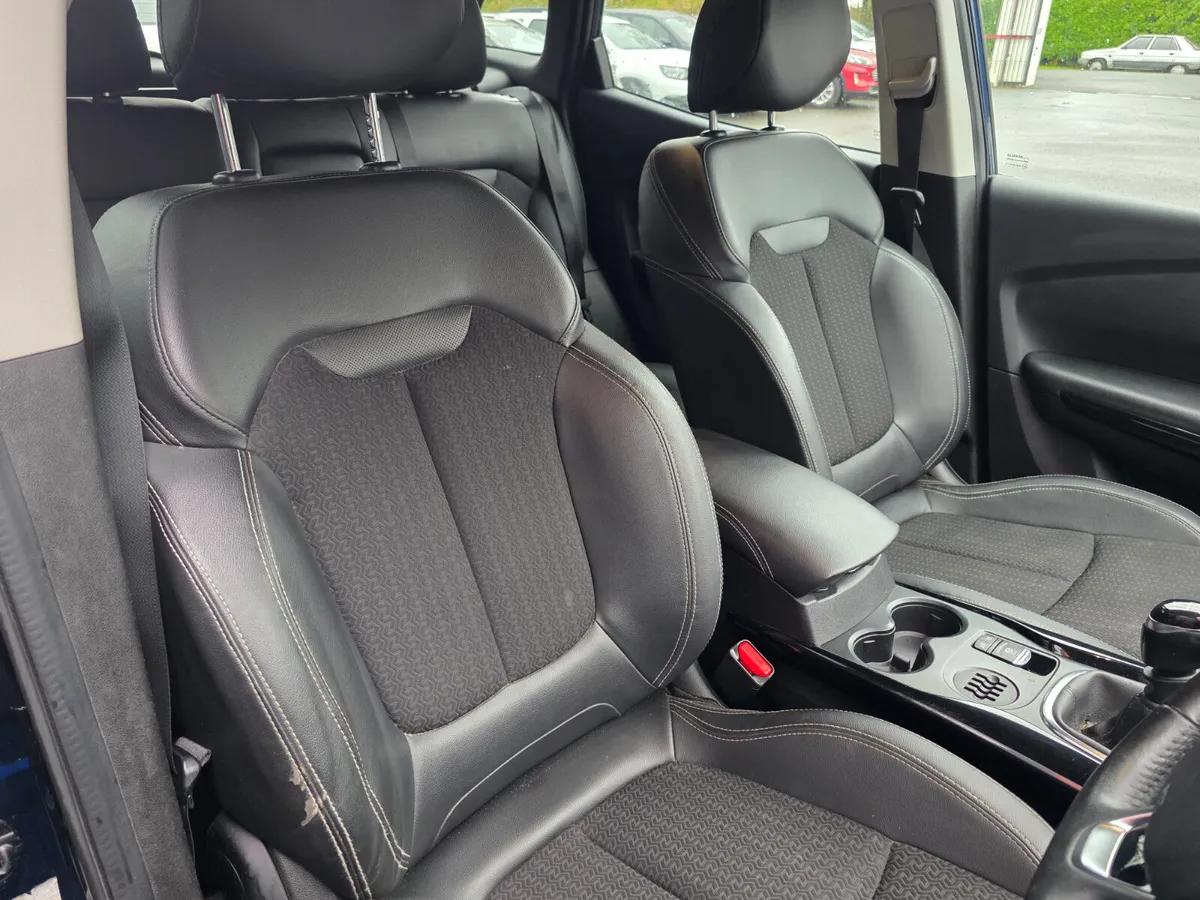 2015 Renault Kadjar 1.5 DCI DYNAMIQUE S // SAT NAV - Image 4