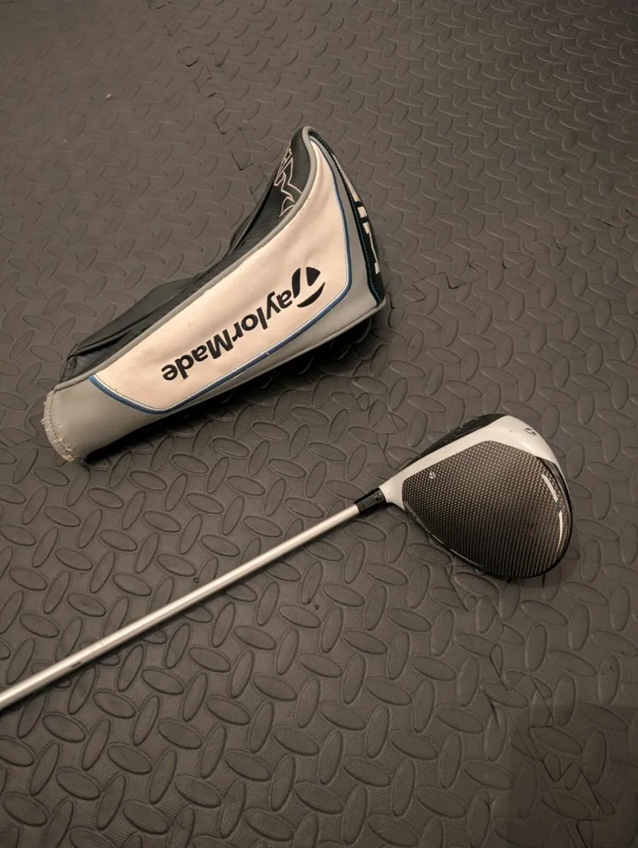 TaylorMade Sim Driver 10.5 degrees Extra Stiff - Image 3