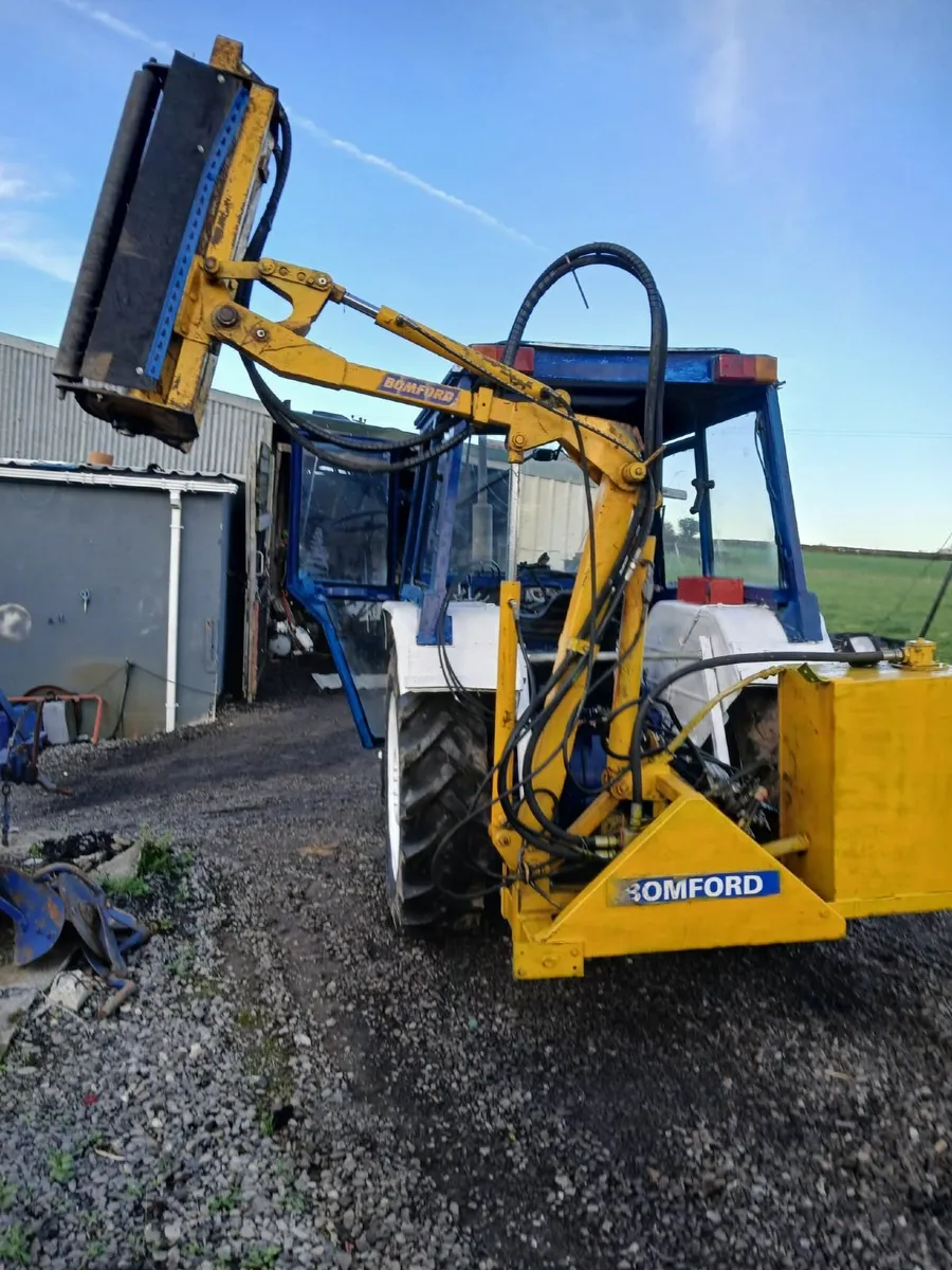 Hedge cutter - Image 1