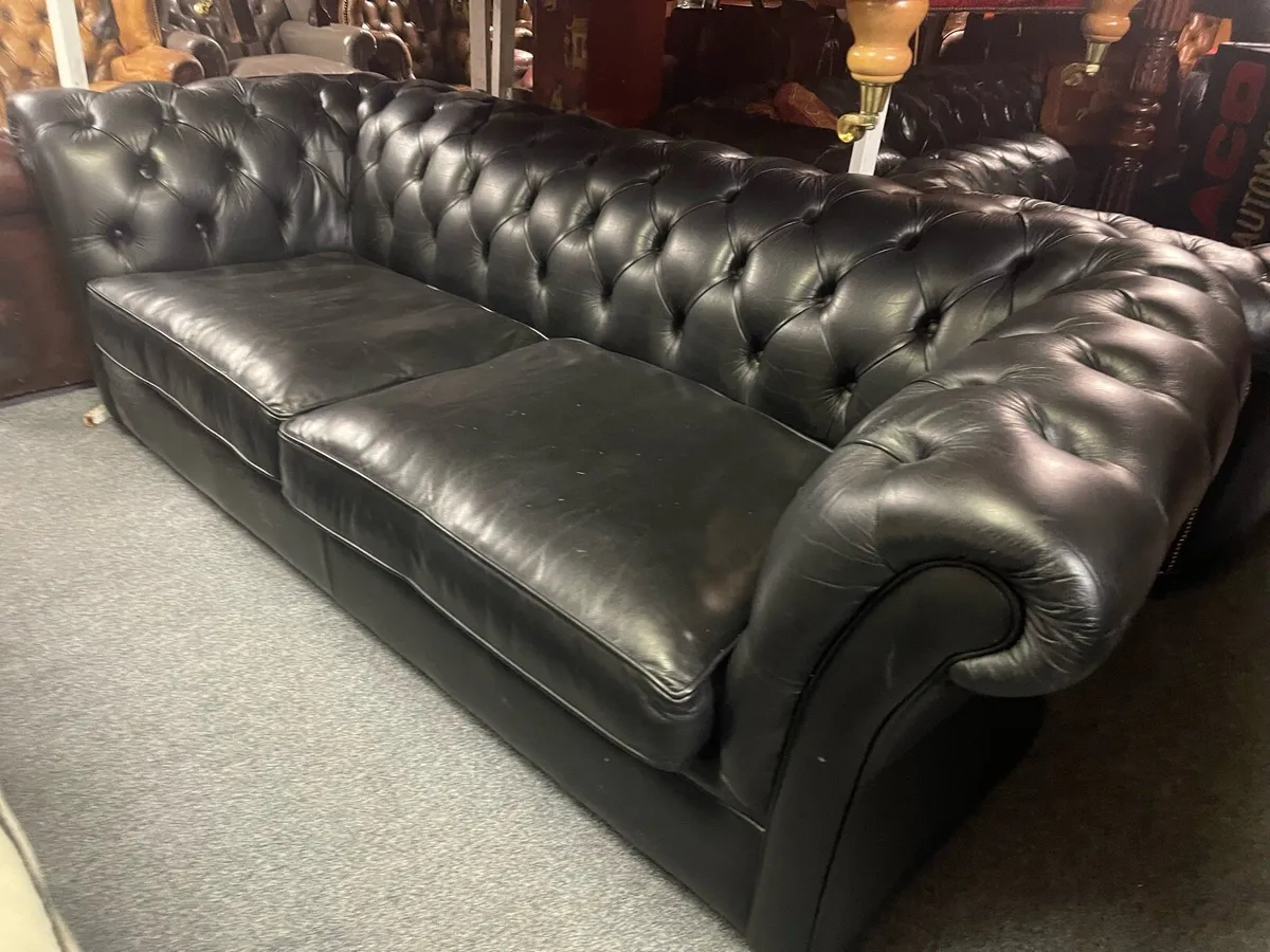Black leather chesterfield sofa - Image 2