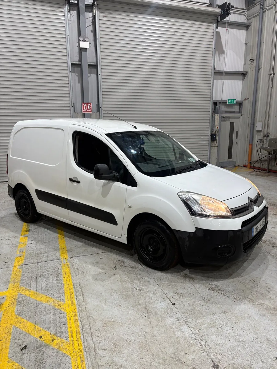 2013 Citroen Berlingo •NEW CVRT• - Image 1