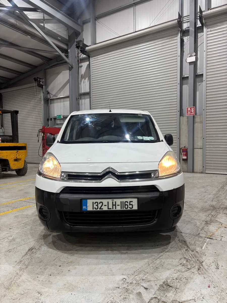 2013 Citroen Berlingo •NEW CVRT• - Image 2