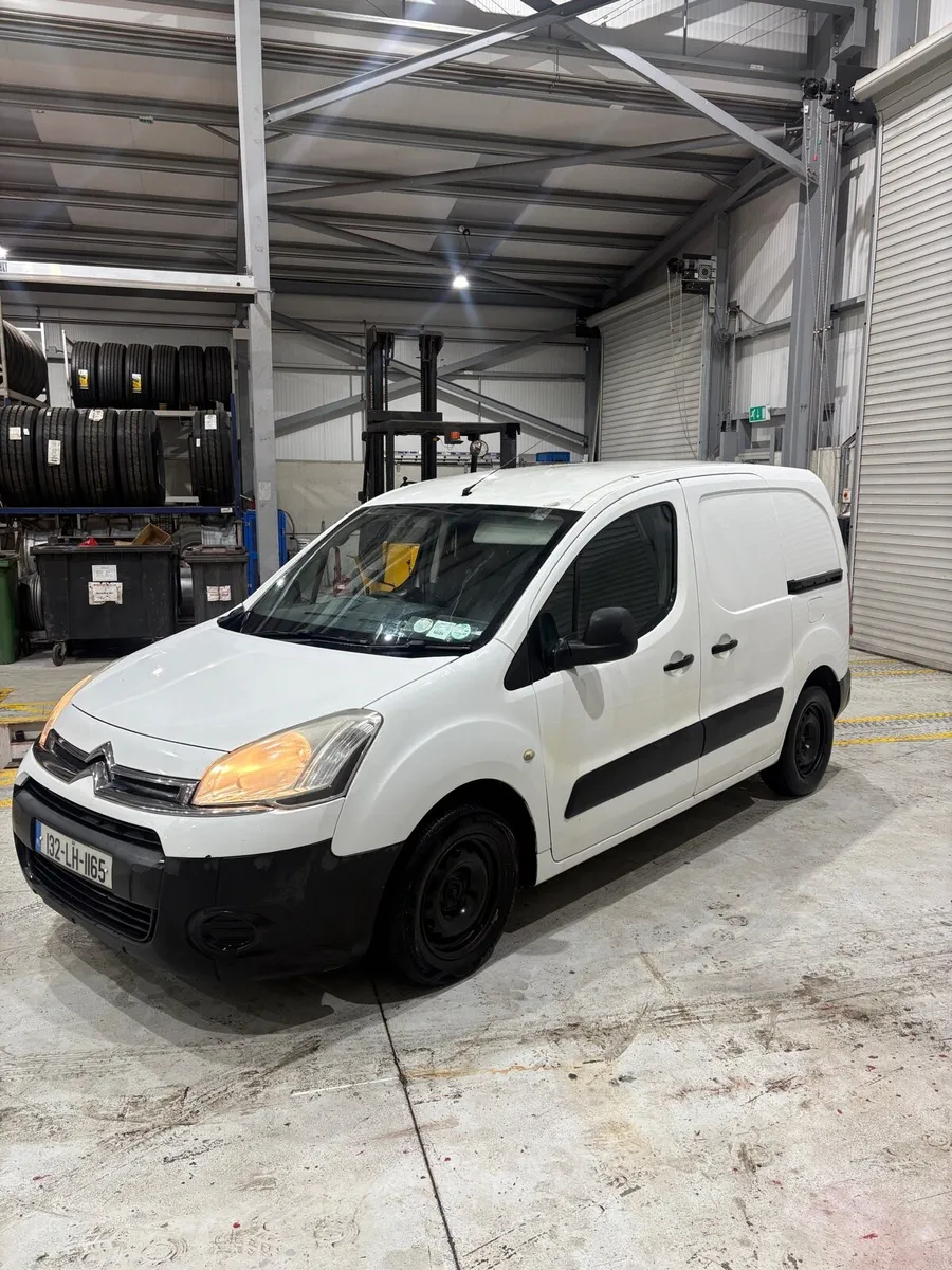 2013 Citroen Berlingo •NEW CVRT• - Image 3