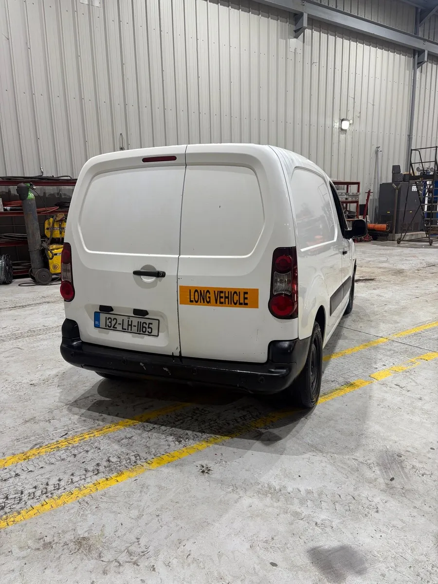 2013 Citroen Berlingo •NEW CVRT• - Image 4