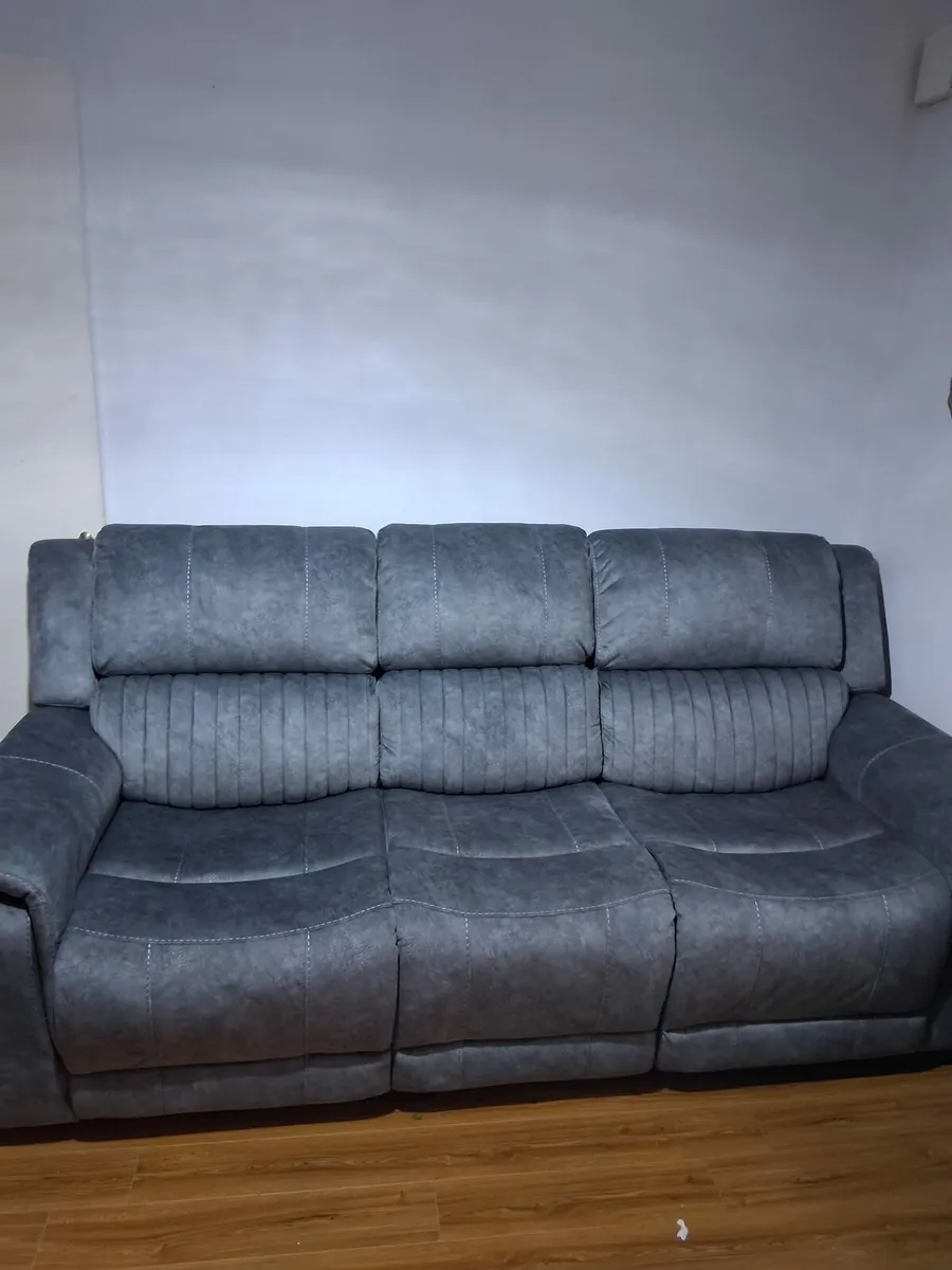 Sofa - Image 4