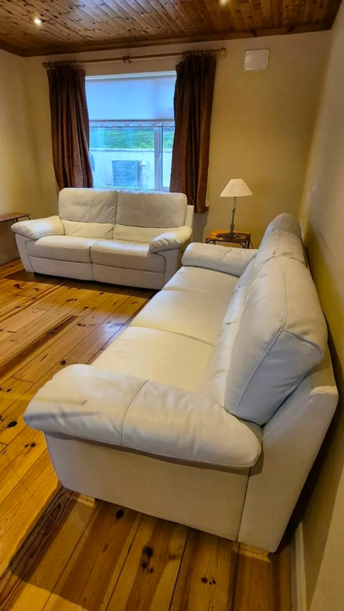 3 piece leather suite - Image 2