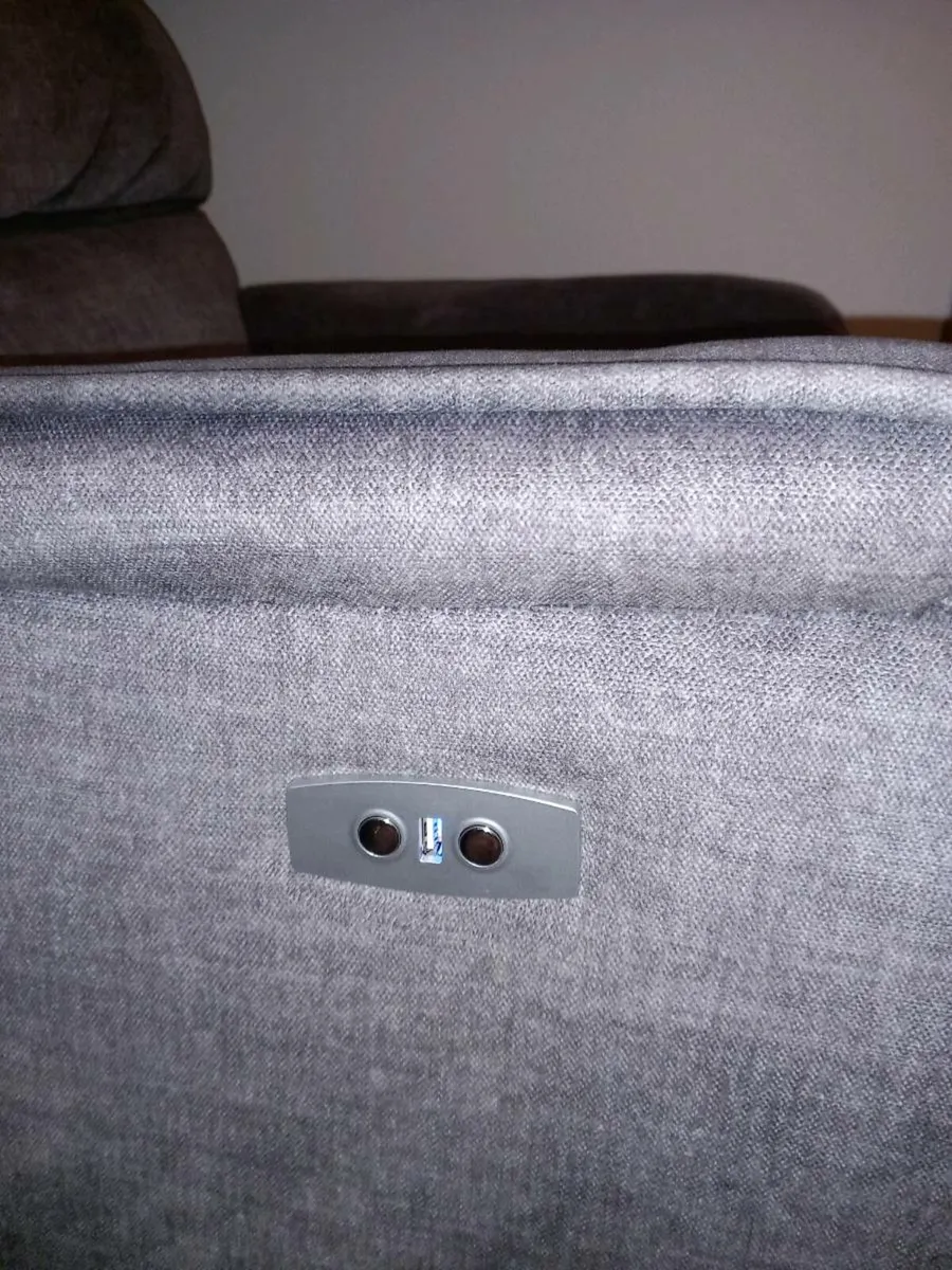 Reclining chair - Image 4