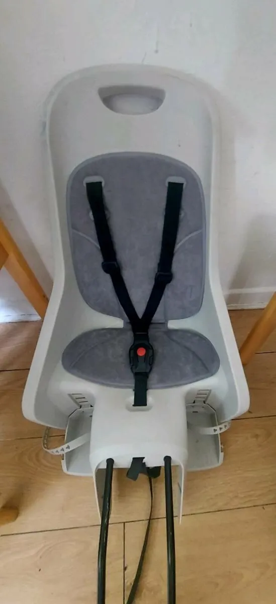 Child Bike seat like new - Image 3