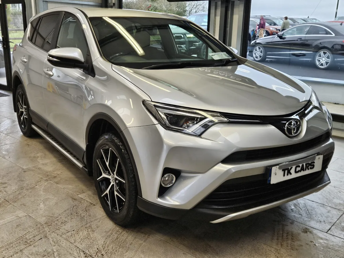 17 TOYOTA RAV-4 LUNA SPORT - Image 1
