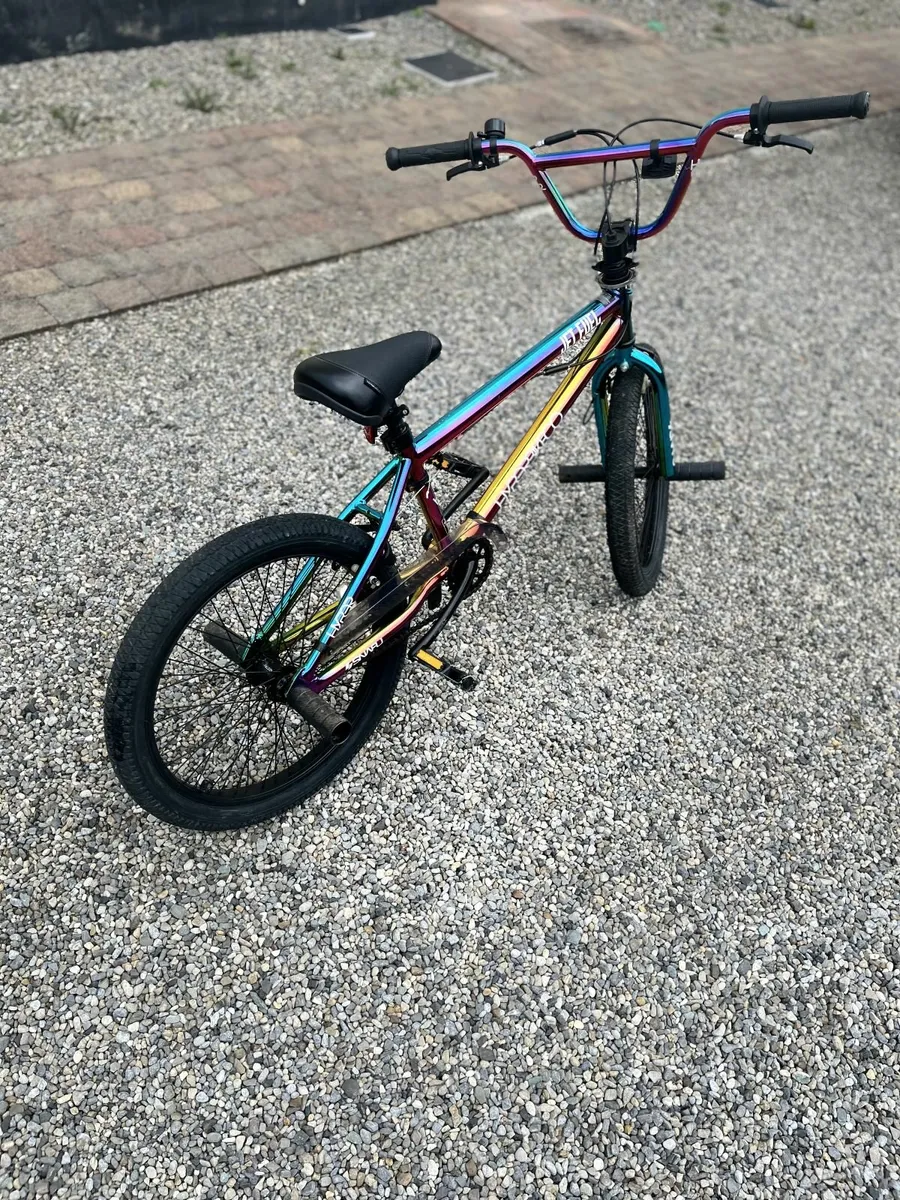 Bike 20 Inch Neo Chrome BMX (PRICED TO SELL) - Image 2