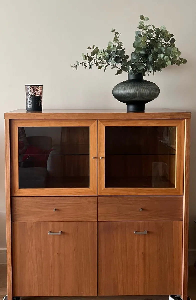 Display and storage cabinet - Image 1