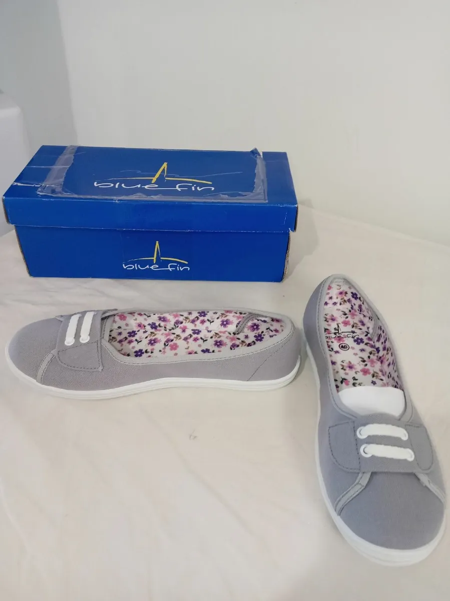 New Blue fin ladies slip ons - Image 1
