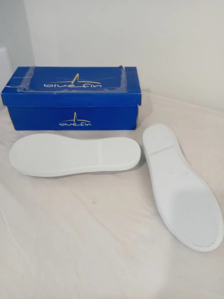New Blue fin ladies slip ons - Image 2