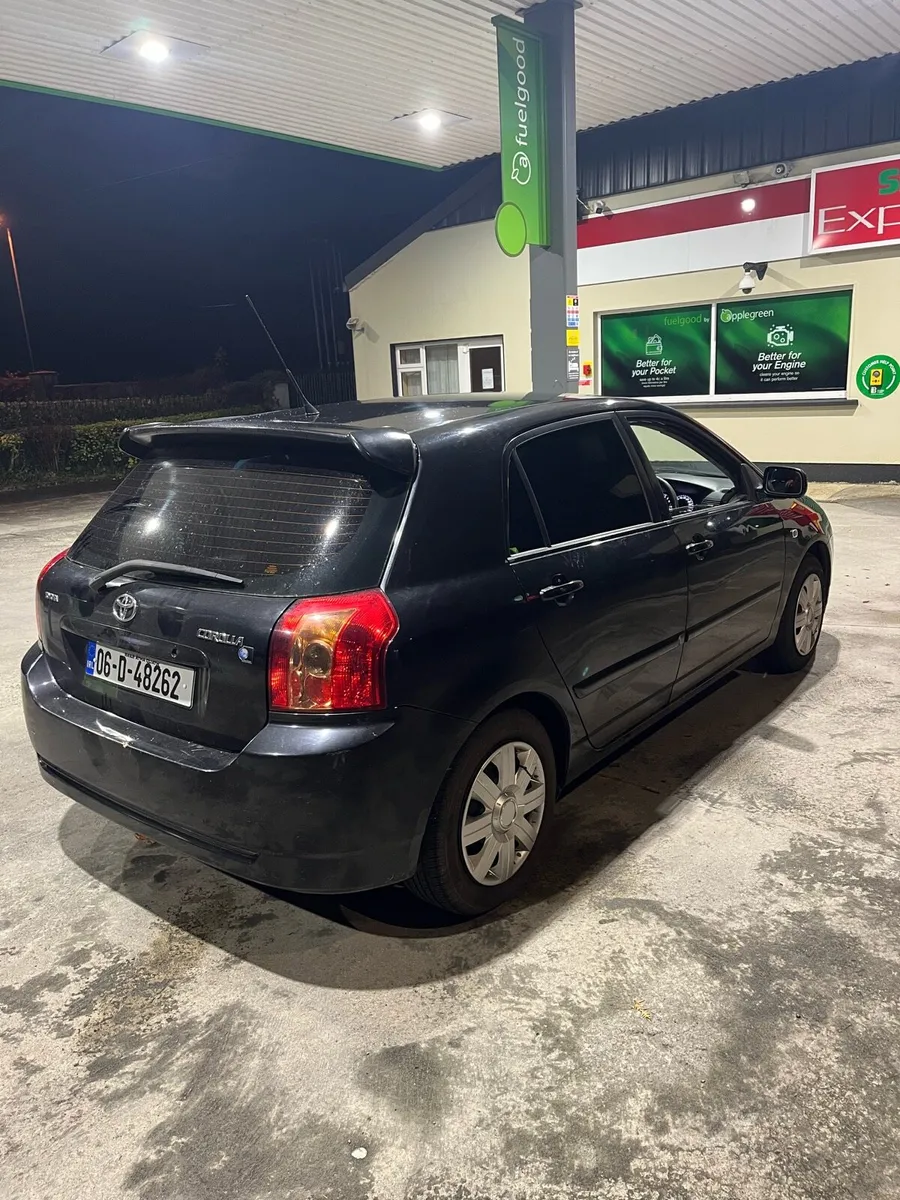 E12 Toyota Corolla - Image 3